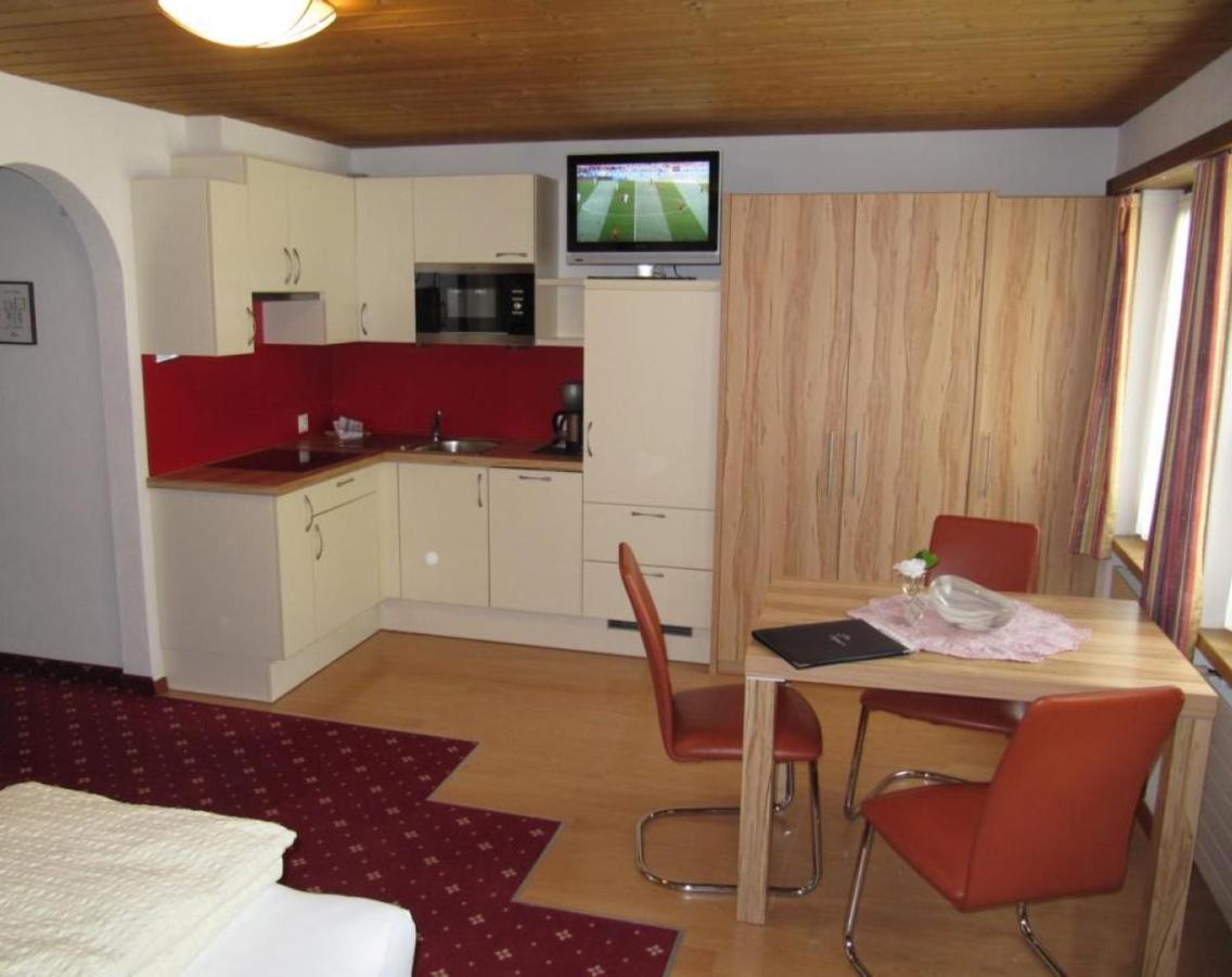 Soliva Hotel & Apartments Samnaun Bagian luar foto