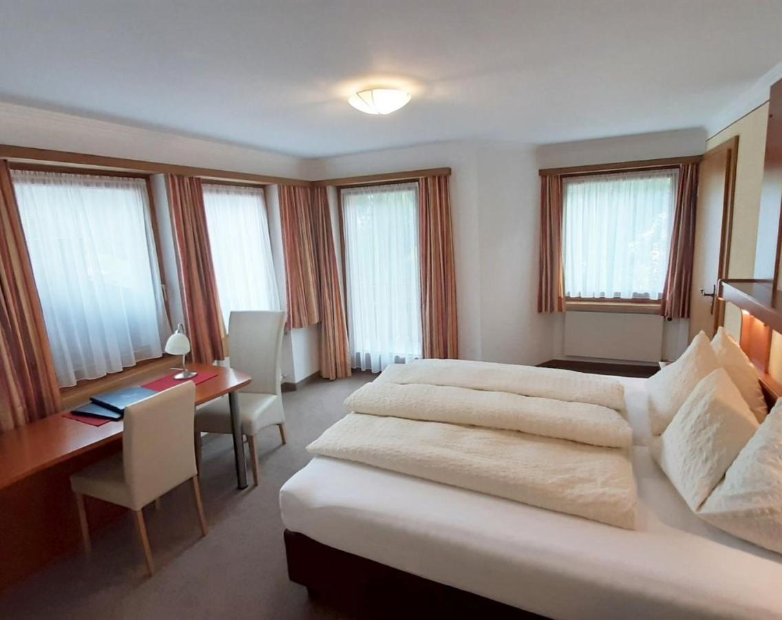 Soliva Hotel & Apartments Samnaun Bagian luar foto